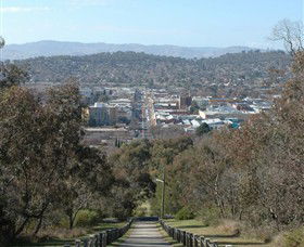 Monument Hill - Hotel WA 3