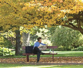 Albury Botanic Gardens - Hotel WA 2