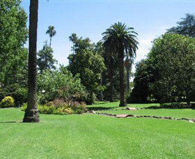 Albury Botanic Gardens - Hotel WA 8