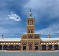 Albury Railway Station - Hotel WA
