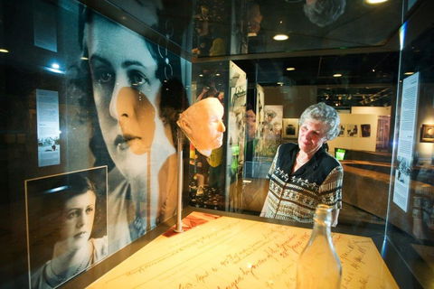 Albury Library Museum - Hotel WA 6