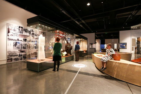 Albury Library Museum - Hotel WA 8