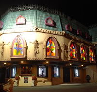 Draculas Cabaret Restaurant - Hotel WA