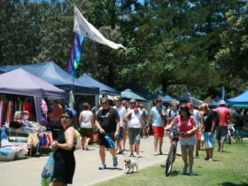 Broadbeach Art And Craft Markets - Hotel WA 0