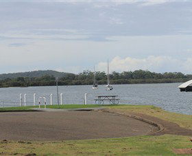Laurieton Riverside Seafoods - Hotel WA 2