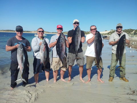 Reef Encounters Fishing Charters. - Hotel WA 6