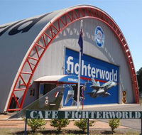 Fighter World Aviation Museum - Hotel WA