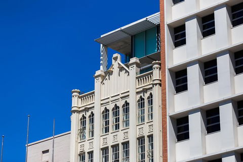 Adelaide 90-Minute Pedicab Tour: City Sights Experience - Hotel WA 9