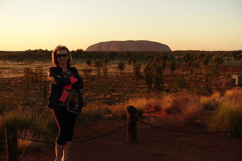 Uluru Field Of Light Sunrise Tour - Hotel WA 3