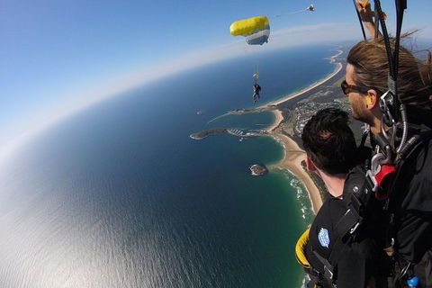 Coffs Harbour Ground Rush Or Max Freefall Tandem Skydive On The Beach - Hotel WA 1