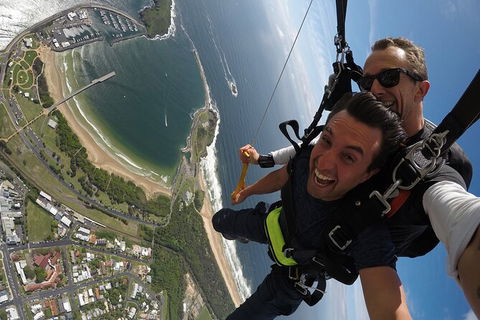 Coffs Harbour Ground Rush Or Max Freefall Tandem Skydive On The Beach - Hotel WA 3