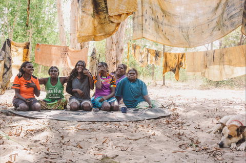 Anindilyakwa Arts, Groote Eylandt - Hotel WA 0