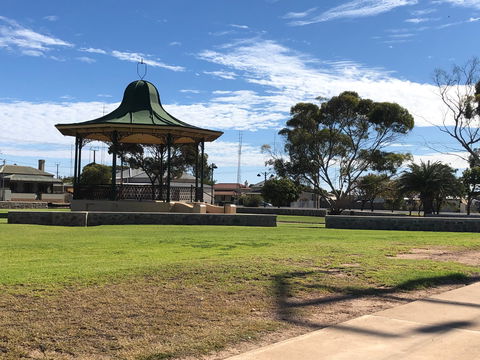 Davies Square, Wallaroo - Hotel WA 1