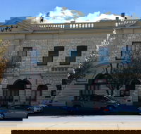 Naracoorte Town Hall - Hotel WA