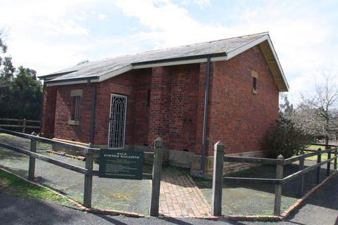 Sale Powder Magazine - Hotel WA 0