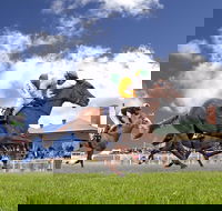 Goulburn and District Racing Club - Hotel WA