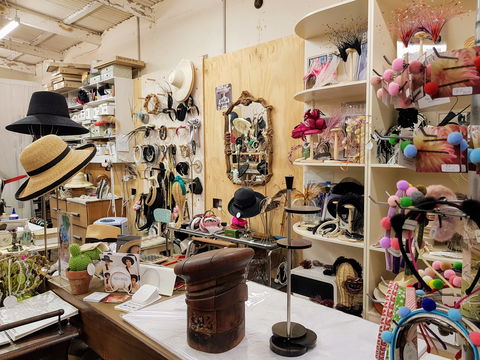 Julie Fleming Milliner - Hotel WA 1