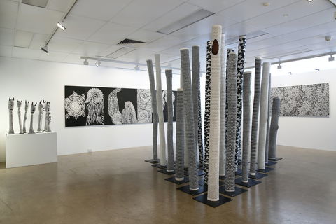 Outstation Gallery - Aboriginal Art From Art Centres - Hotel WA 2