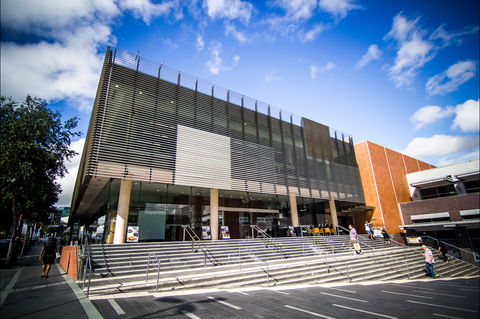 Blacktown City Libraries - Hotel WA 0