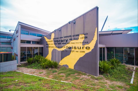 Blacktown City Libraries - Hotel WA 1