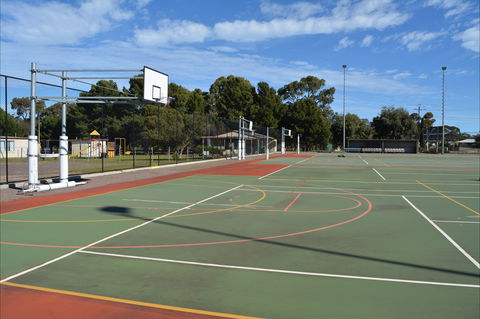 Cleve Sporting Facilities - Hotel WA 0