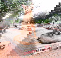 Corrigin Dog Cemetery - Hotel WA