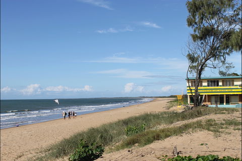 Coral Coast Pathways (Moore Park Beach Section) - Hotel WA 0