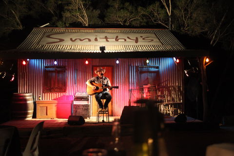 Smithy's Outback Dinner And Show - Hotel WA 2