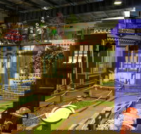 Unreal Mini Golf - Hotel WA