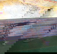 Woodpecker Gun - Hotel WA