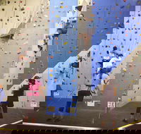 Rock On Fitness and Indoor Climbing - Hotel WA