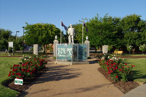 WW1 Memorial Park - Hotel WA 0