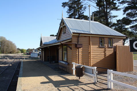 Crookwell Railway Station - Hotel WA 1