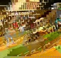 Mega Mini Golf - Hotel WA