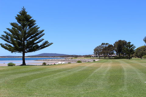 North Point Reserve (Mundy's Mooring) Playground - Hotel WA 1