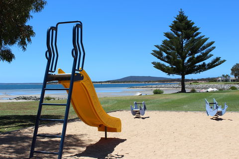 North Point Reserve (Mundy's Mooring) Playground - Hotel WA 2