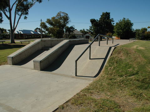 Rutherglen Apex Park - Hotel WA 2