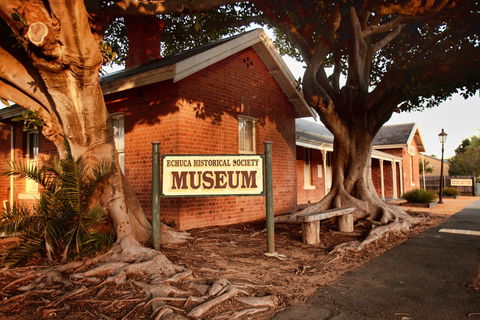 Echuca Historical Society Museum And Archive - Hotel WA 1