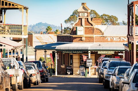 Mudgee 2 Day Private Wine Tasting And Sightseeing Tour From Sydney - Hotel WA 14