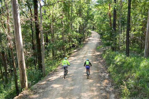Guided E Bike Tour - Unicorn Falls & National Park - Hotel WA 7