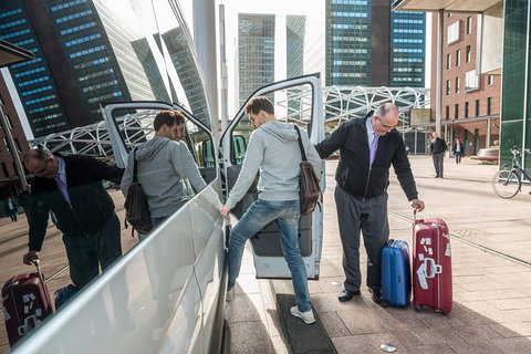 Cairns Airport (CNS) Departure Transfer (Cairns Hotels To Cairns CNS Airport) - Hotel WA 6