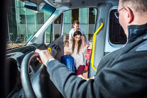 Cairns Airport (CNS) Departure Transfer (Cairns Hotels To Cairns CNS Airport) - Hotel WA 4