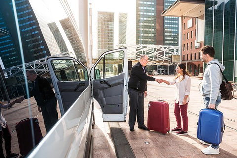 Cairns Airport (CNS) Departure Transfer (Cairns Hotels To Cairns CNS Airport) - Hotel WA 9