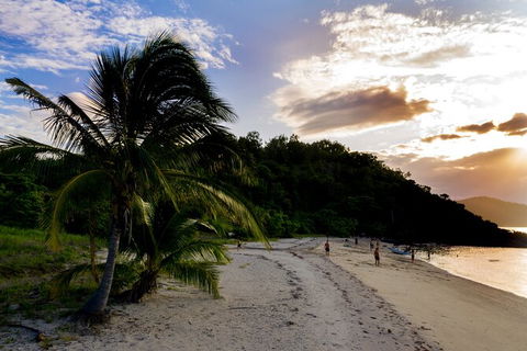 Small-Group Queensland Full-Day Sail Retreat Experience - Hotel WA 0