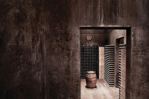 Discover Barossa Wine History& Heritage - Private Day Tour - Hotel WA 3