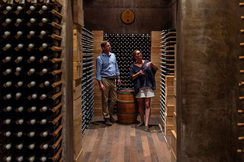 Yalumba Signature Tour - Hotel WA 2