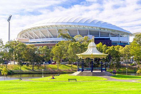 Adelaide Airport Transfers : Airport ADL To Adelaide City In Business Car - Hotel WA 8