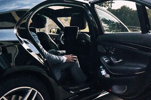 Departure Private Transfers: Adelaide To Adelaide Airport ADL In Business Car - Hotel WA 4
