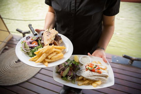 Murray River Echuca Cruise - PS Emmylou With Optional Lunch - Hotel WA 6