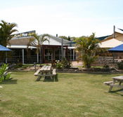 Moonee Beach Tavern - Hotel WA